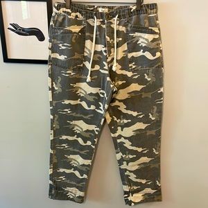 Easel camo pants